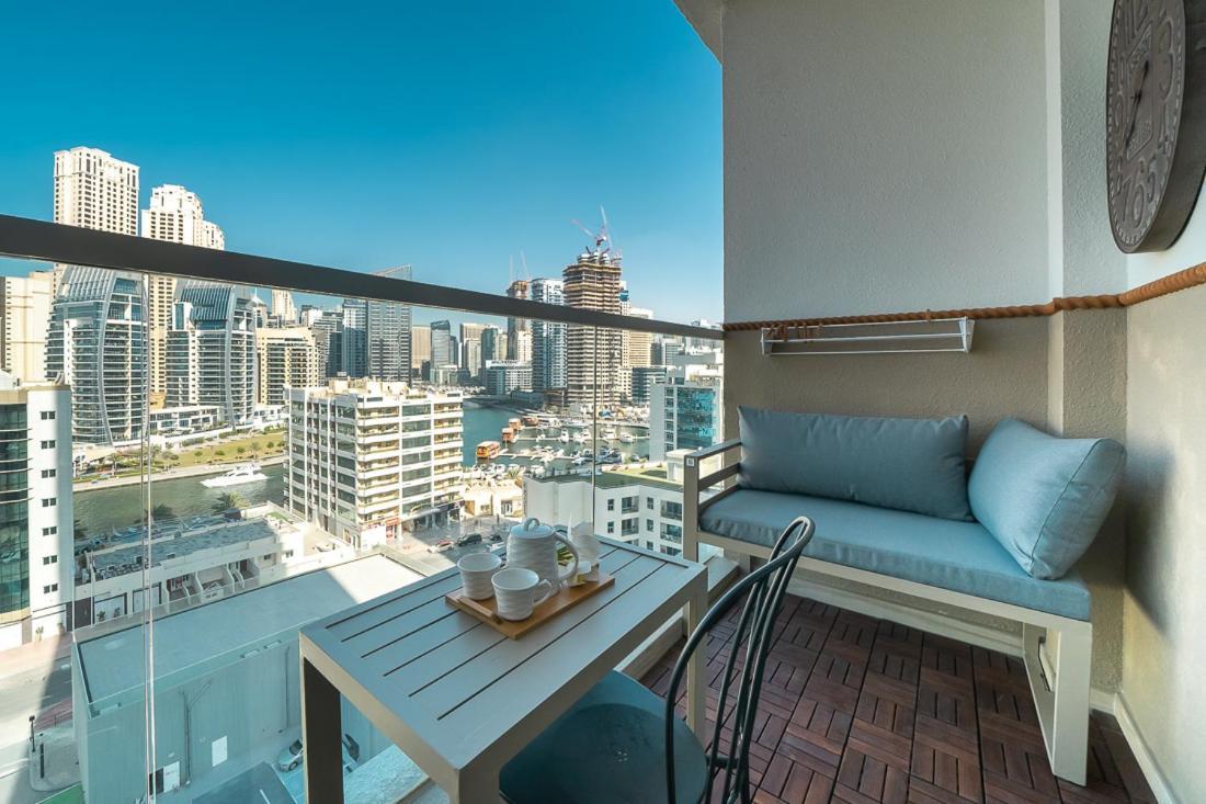 Higuests - Designer Studio In Dubai Marina With Amazing Views Exteriör bild